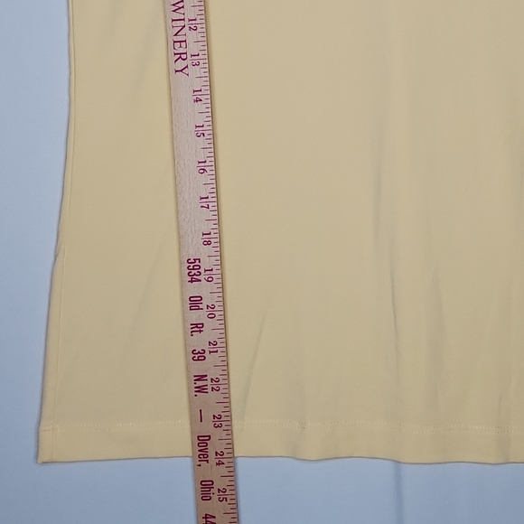 Chicos Tank Top Women Medium 1 Nylon Yellow Stretch Knit Scoop Neck Pullon NWOT - Picture 4 of 6